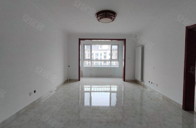 新文华苑3室2厅134㎡74.5万二手房图片