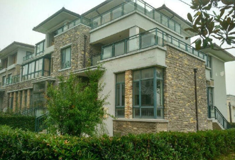 湖畔现代城(一区别墅)