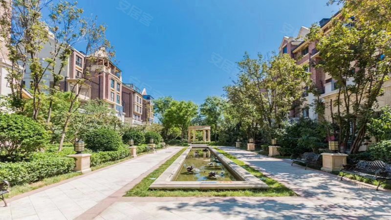 金隅翡丽铂爵郡