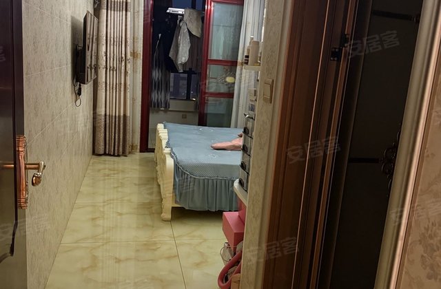 天下城3室1厅134.15㎡75万二手房图片