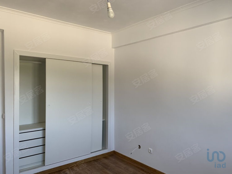 葡萄牙约¥245万别墅 - 170 m2 - T4二手房公寓图片