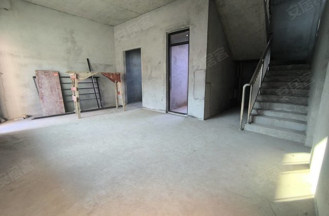 鄂旅投楚源里3室2厅120㎡110万二手房图片