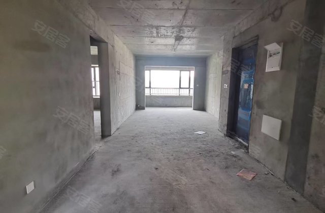 中梁宸院4室2厅129㎡63万二手房图片