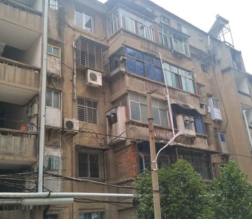 襄阳市政府樊城生活区