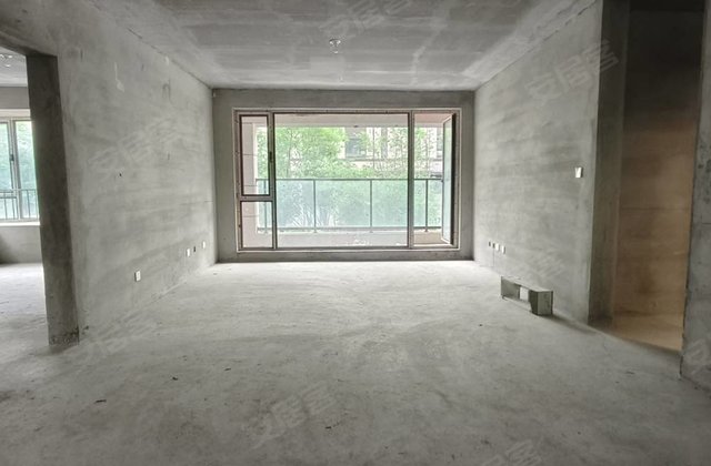 翡翠峯境4室2厅158㎡104万二手房图片