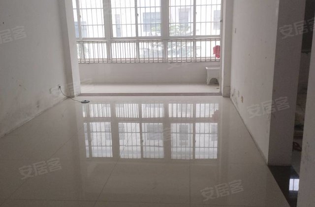 西城首府3室2厅114㎡72万二手房图片