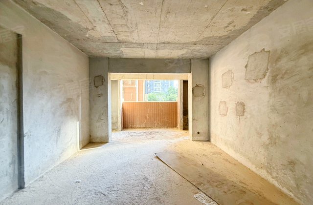 金鼎雅苑5室2厅138.88㎡150万二手房图片