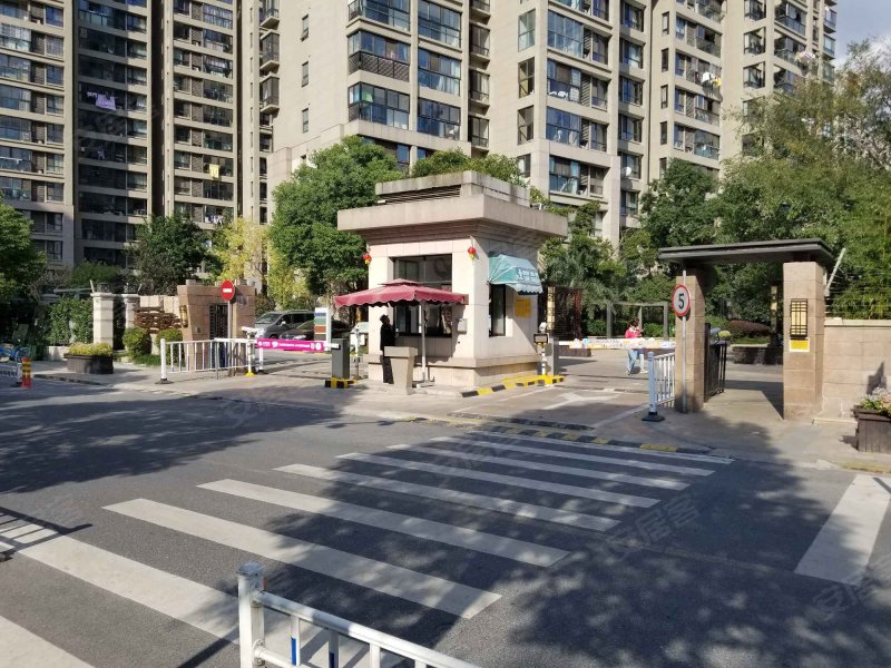 路劲翡丽湾(公寓住宅) 