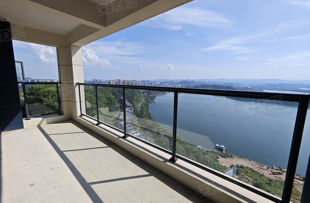 保利山海大观3室2厅122㎡59万二手房图片