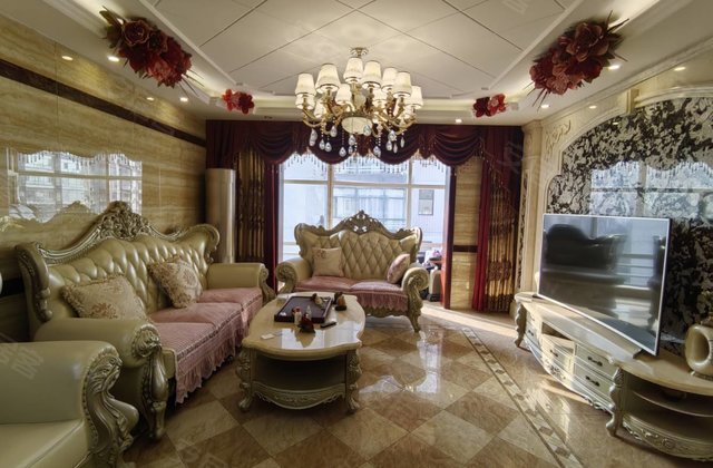 雅园国际花都4室2厅168㎡145万二手房图片