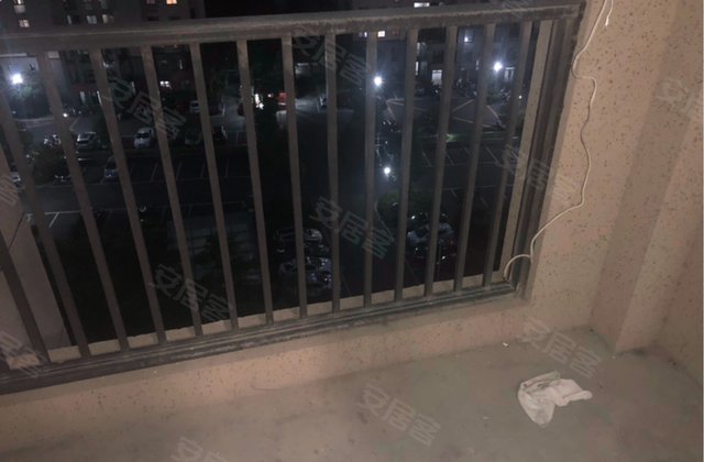 东鼎名人府邸(南苑)3室2厅93㎡54万二手房图片