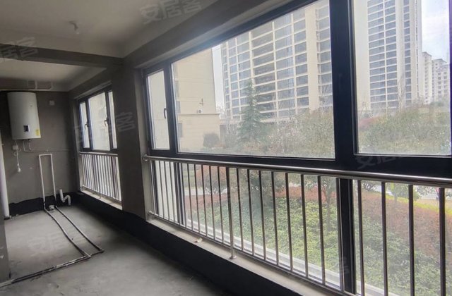 滕州凯润花园4室2厅170㎡139.8万二手房图片