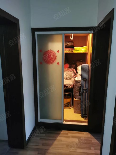 港丽锦绣江南东区3室2厅1卫124㎡南83万