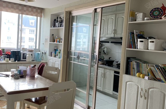 荷兰小镇东风苑3室2厅138㎡155.8万二手房图片