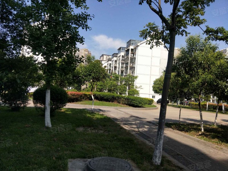 滨河花园(东台)