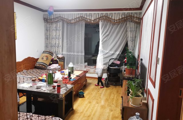 雅砻金盾苑2室1厅98㎡70万二手房图片