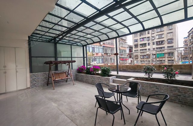 四达旅游车队小区2室2厅110㎡30万二手房图片