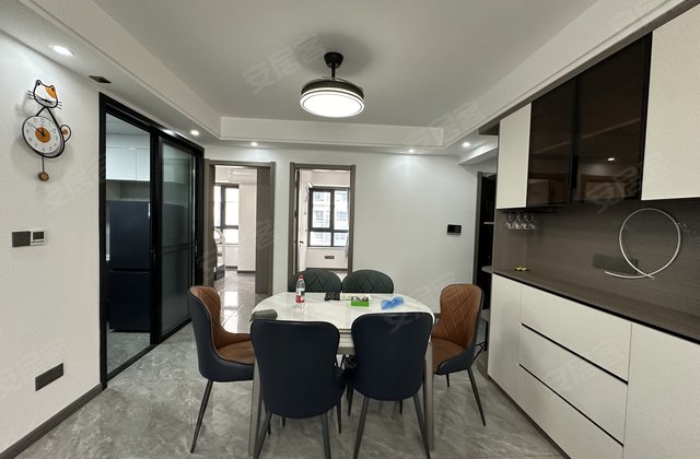 万达ONE3室2厅100㎡78万二手房图片