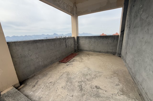 泰和华府7室2厅140㎡56.8万二手房图片