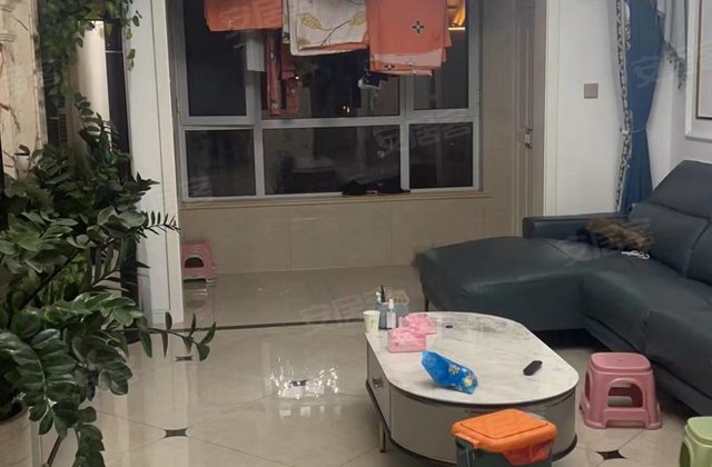 翰林御府3室2厅135.7㎡130万二手房图片