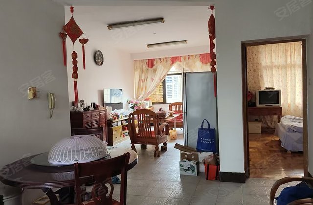 东峰街154号住宅楼3室2厅102.28㎡68万二手房图片