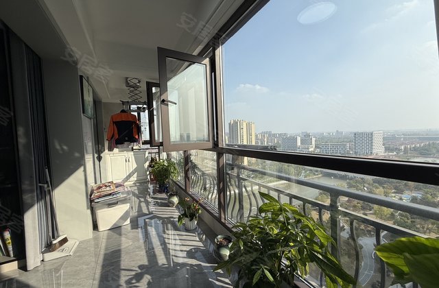 碧桂园中天凤凰台4室2厅141㎡149万二手房图片