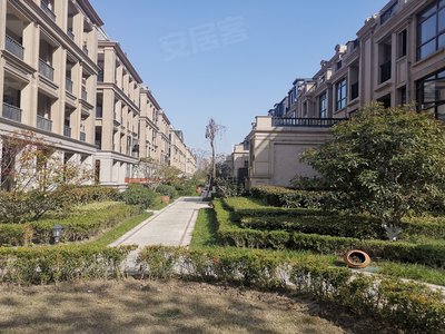 苏州房产网>苏州小区>吴江小区>太湖新城小区>枫丹壹号>枫丹壹号实景