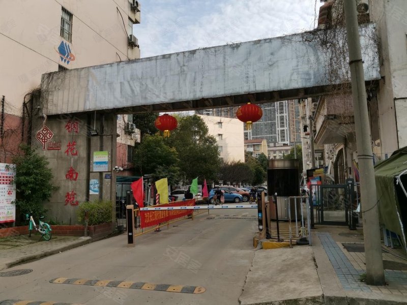 钢花南苑2室1厅1卫72.85㎡南40万