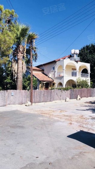塞浦路斯约¥191万房子与土地在帕福斯塞浦路斯二手房公寓图片