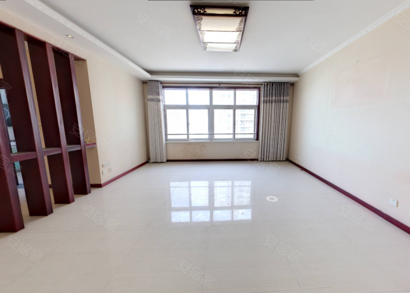 地铁口大三室丨单价7900总价低丨看房有钥匙,新天地红太阳花园二手房