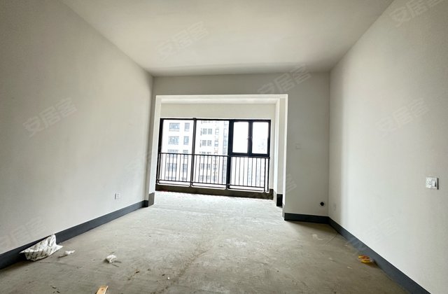 荣盛华府二区玖珑院3室2厅126㎡135万二手房图片