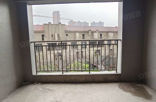 凯旋壹号4室2厅130.7㎡45.5万二手房图片