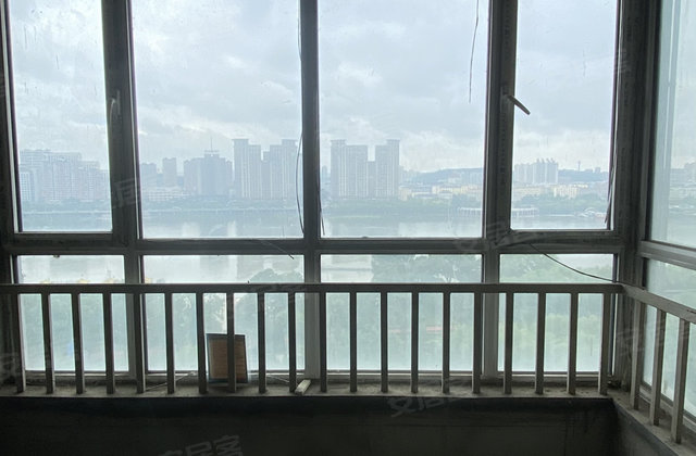 龙湾雅苑2室1厅130.55㎡92万二手房图片