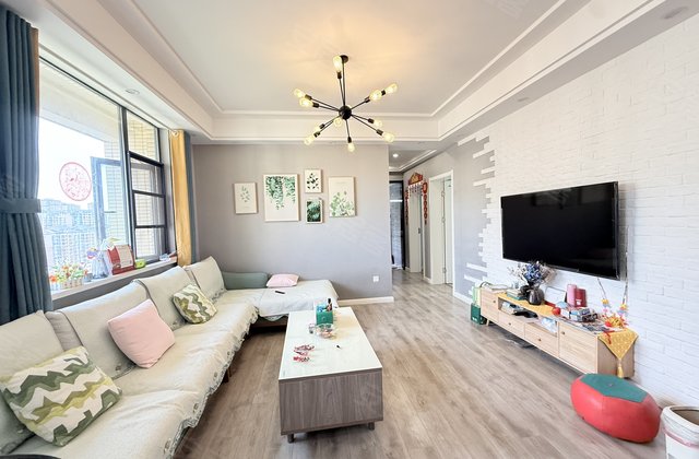 尚景名居3室2厅93㎡55万二手房图片