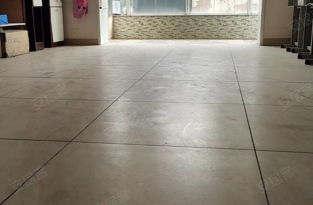 御龙居小区3室2厅120㎡77万二手房图片