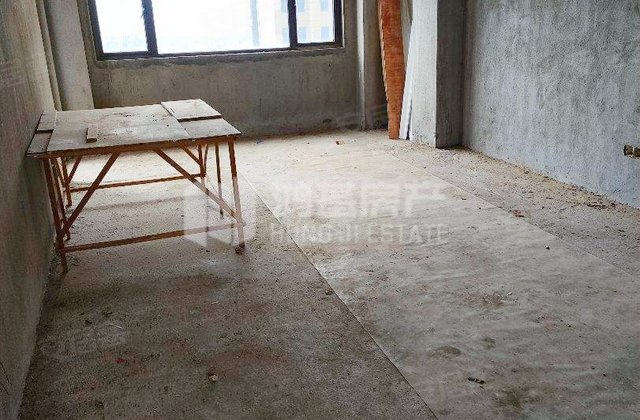 九龙湖花园一区4室2厅161㎡210万二手房图片