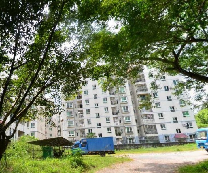 雁鸣湖假日山庄
