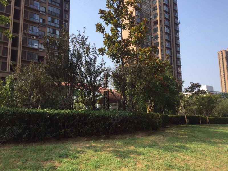 万业紫辰苑(c区)