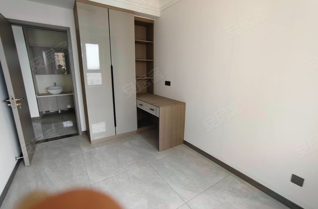 金地华庭3室2厅118㎡79万二手房图片