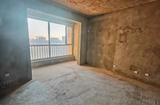 正洋凤凰南郡(凤凰大境三期)3室2厅135.65㎡105万二手房图片