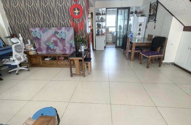 银河青城4室3厅189㎡119万二手房图片