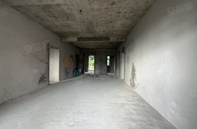 松林雅居4室2厅145㎡58万二手房图片
