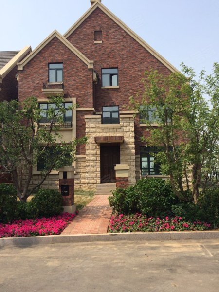 仁爱团泊湖鸿雁岛(别墅)