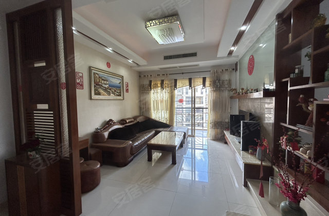 开平中颐海伦堡4室2厅93㎡40.8万二手房图片