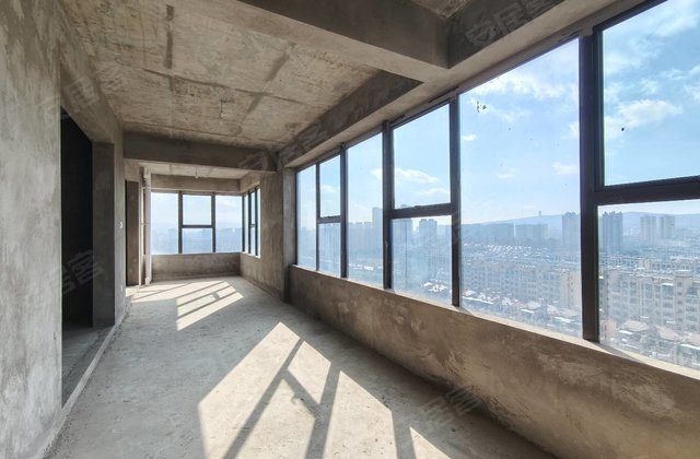 湖光名庭5室2厅252㎡112万二手房图片