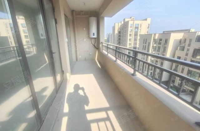 高新区龙城华府3室2厅116㎡95万二手房图片
