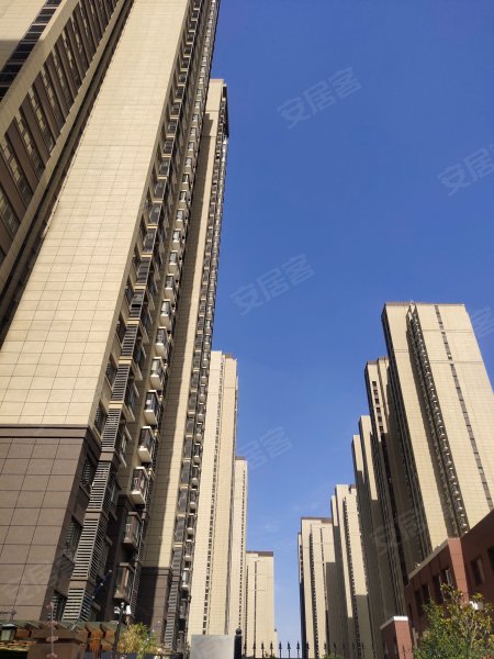 荣盛城麓山荣郡