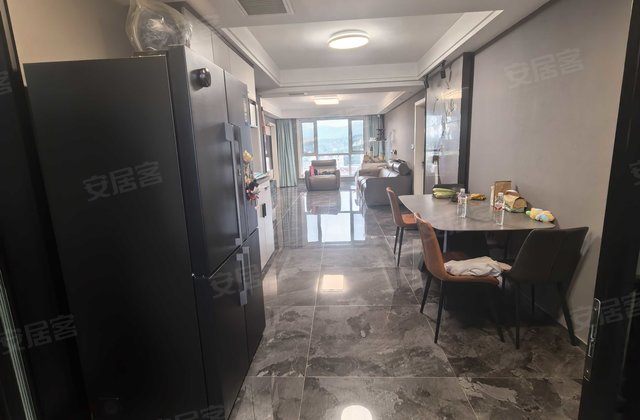 名城福地3室2厅143㎡140万二手房图片