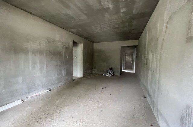 康城一品4室2厅133㎡69万二手房图片