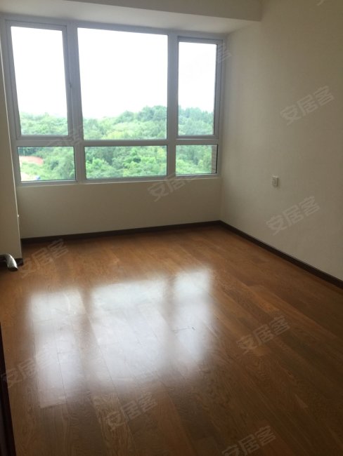 滨湖城 3室2厅2卫